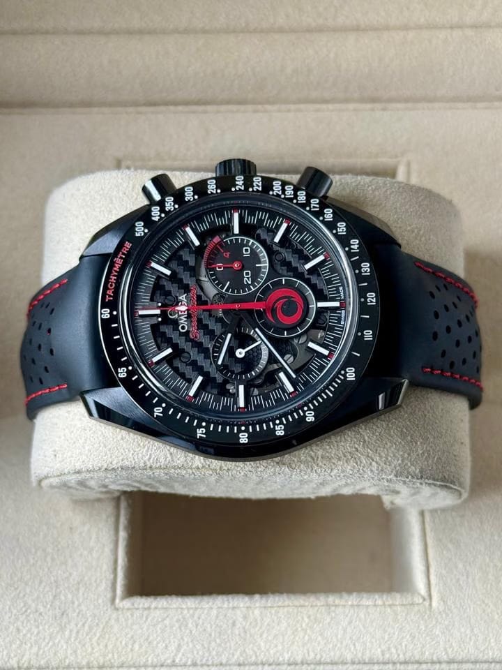 Omega Speedmaster Dark Side Of The Moon 'Alinghi' Unworn serviced by omega in 12-2025