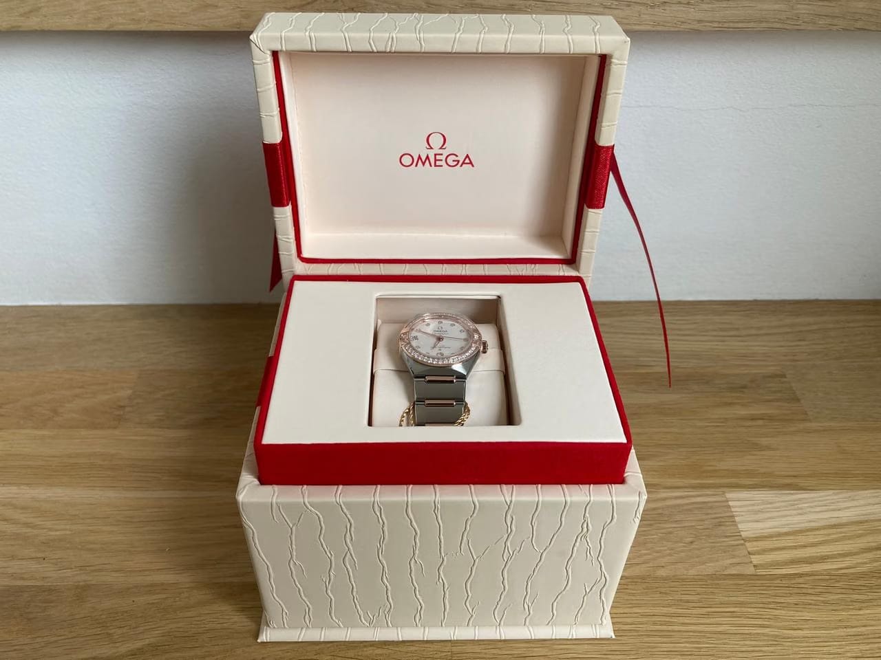 Omega Constellation131.25.29.20.52.001