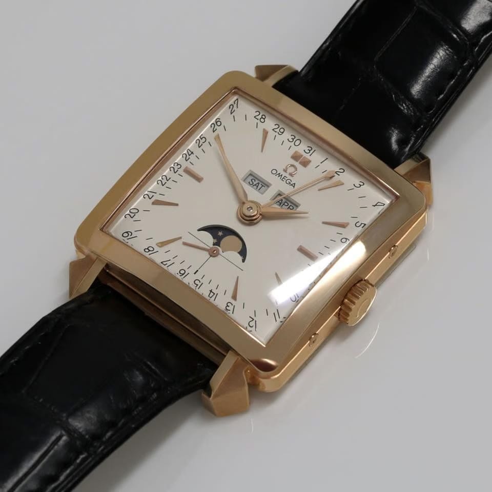 Omega Museum Cosmic Triple Calendar Moonphase Roségold - Museum Collection