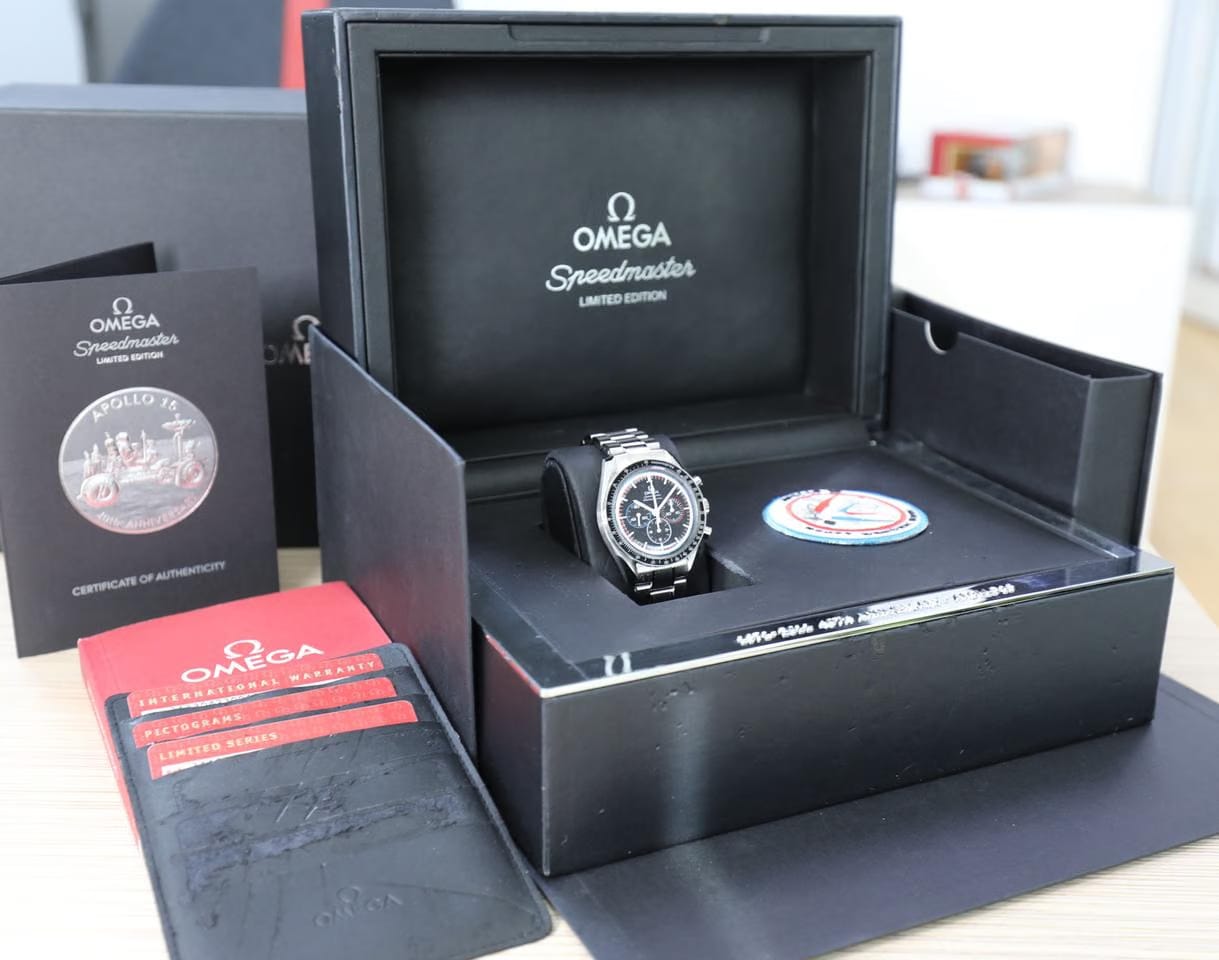 Omega Speedmaster Professional Moonwatch Apollo 15 - 40th Anniversary Limited Edition - Unworn - Full Set