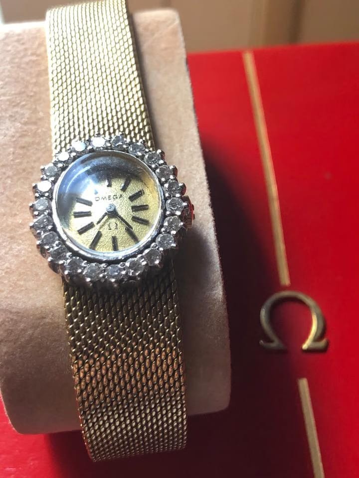 Omega De Ville18 k gold diamonds de ville Gold and diamonds. Full Set . Mint condition