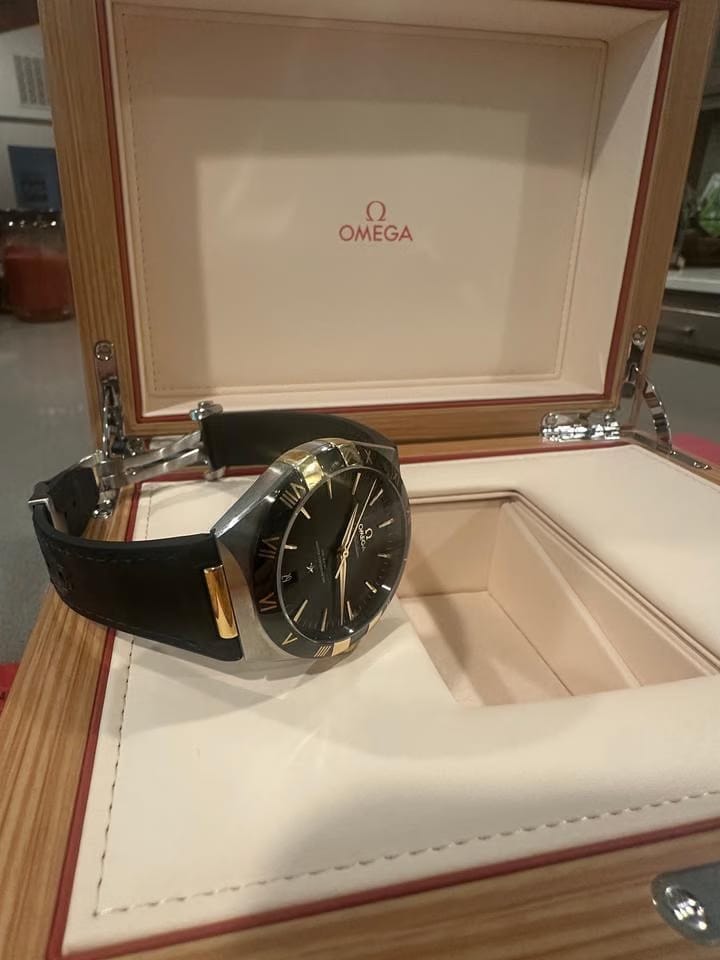 Omega Constellation18k Gold & Green Alligator - Co-Axial Master Chronometer