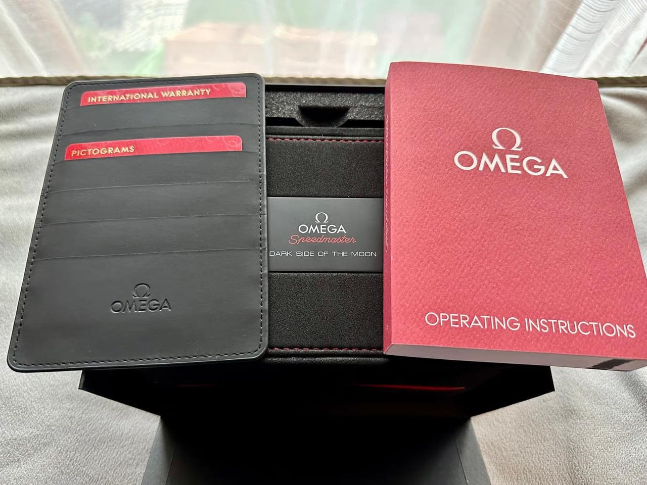 Omega Speedmaster Dark Side Of The Moon 'Alinghi' Full Set Special Edition