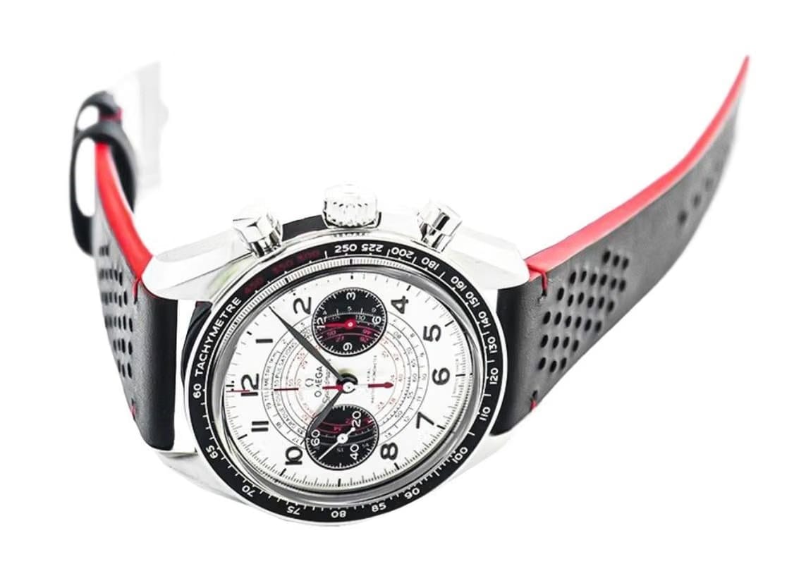 Omega Speedmaster Chronoscope Master Chronometer Chronograph 43mm Steel Case White Dial Black Leather Strap 329.32.43.51.02.001 NEW - Warranty start: 2026