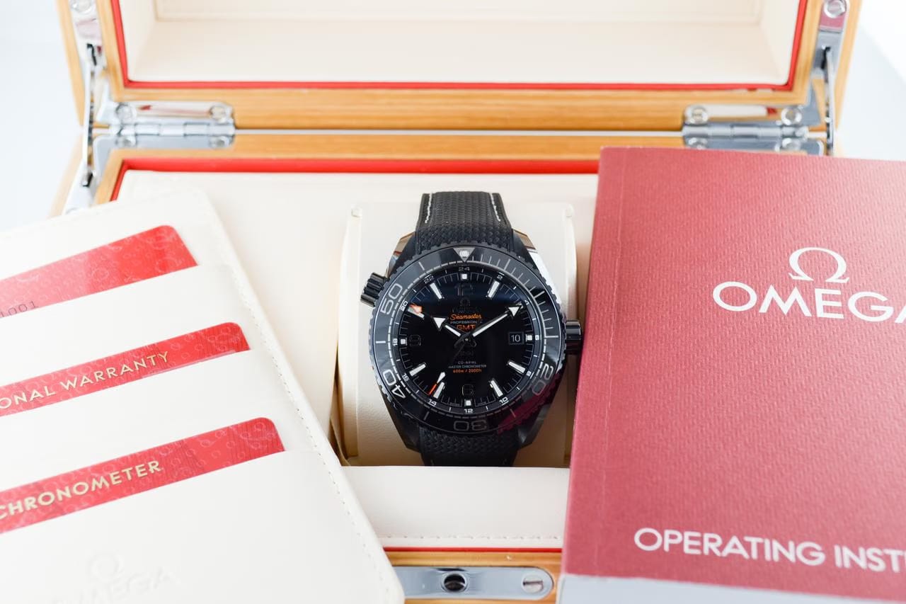 Omega Seamaster Planet Ocean215.92.46.22.01.001