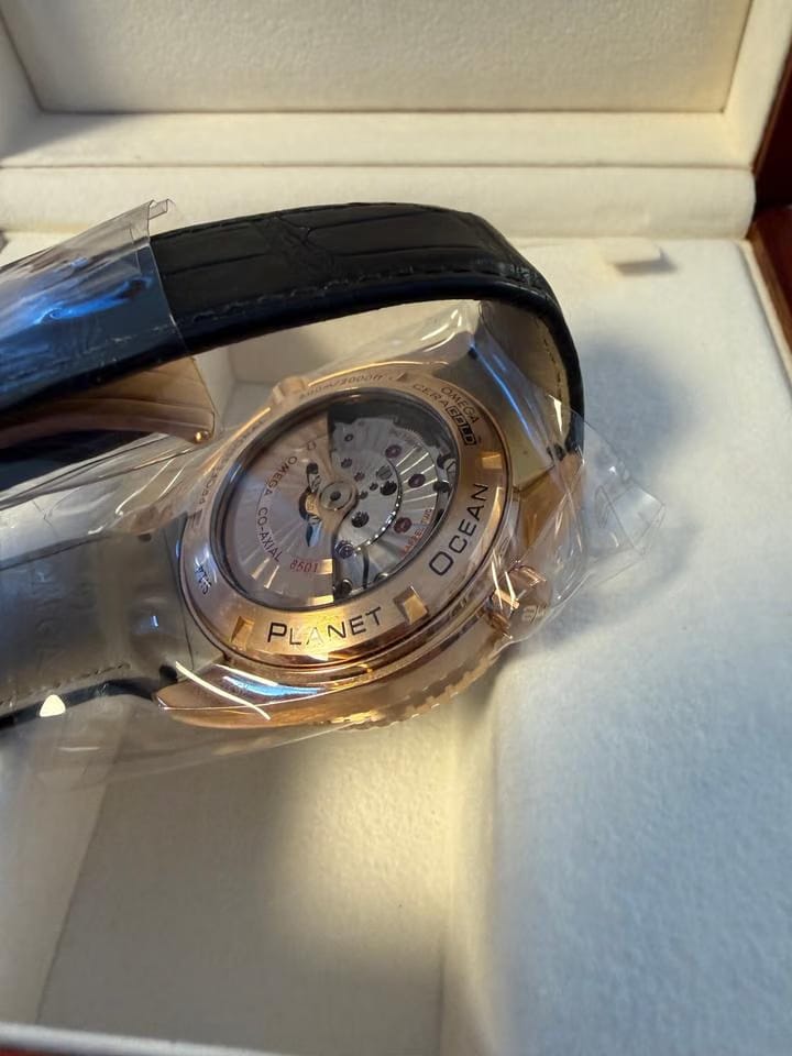 Omega Seamaster Planet Ocean18 K Gold – Full Set – Sealed