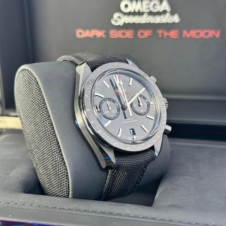 Omega Speedmaster Dark Side Of The Moon - 311.92.44.51.01.003