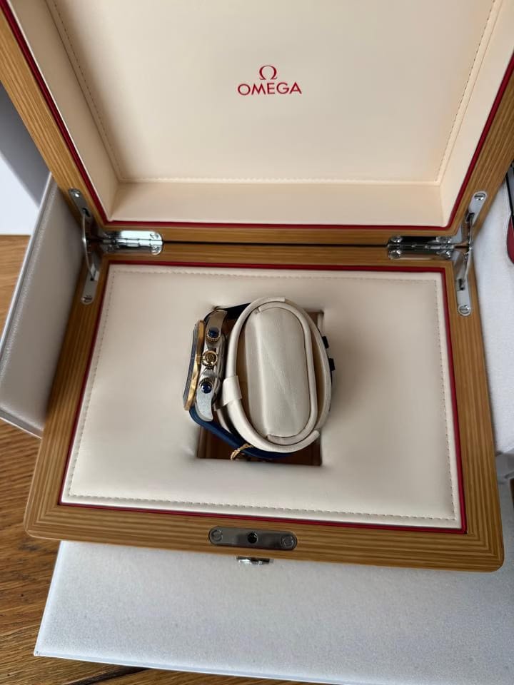 Omega Seamaster Diver 300 MMaster Chronometer Mint condition unworn full set