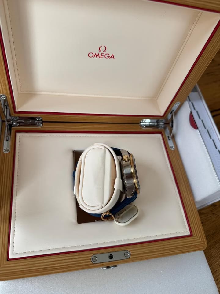 Omega Seamaster Diver 300 MMaster Chronometer Mint condition unworn full set