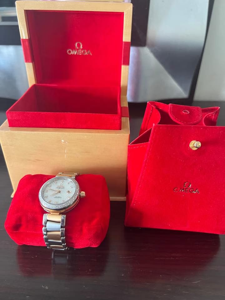 Omega De Ville Ladymatic Relógio edição especial praticamente novo e com caixa