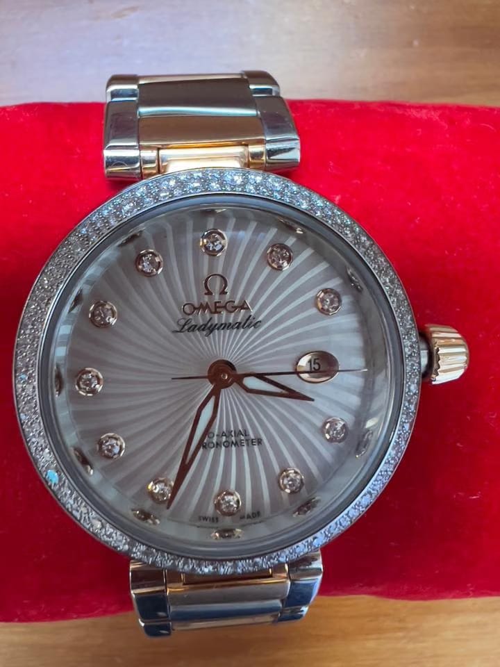 Omega De Ville Ladymatic Relógio edição especial praticamente novo e com caixa