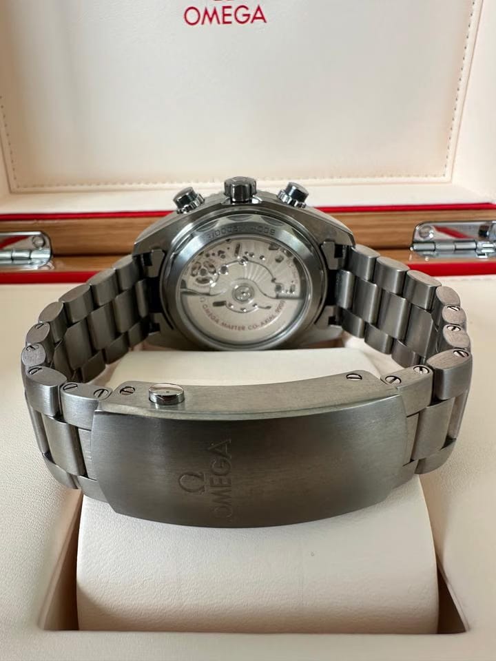 Omega Seamaster Planet Ocean Chronograph215.90.46.51.99.001