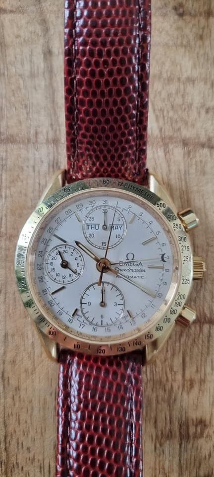 Omega Speedmaster Daterévision complète Omega. Garantie 04/2026