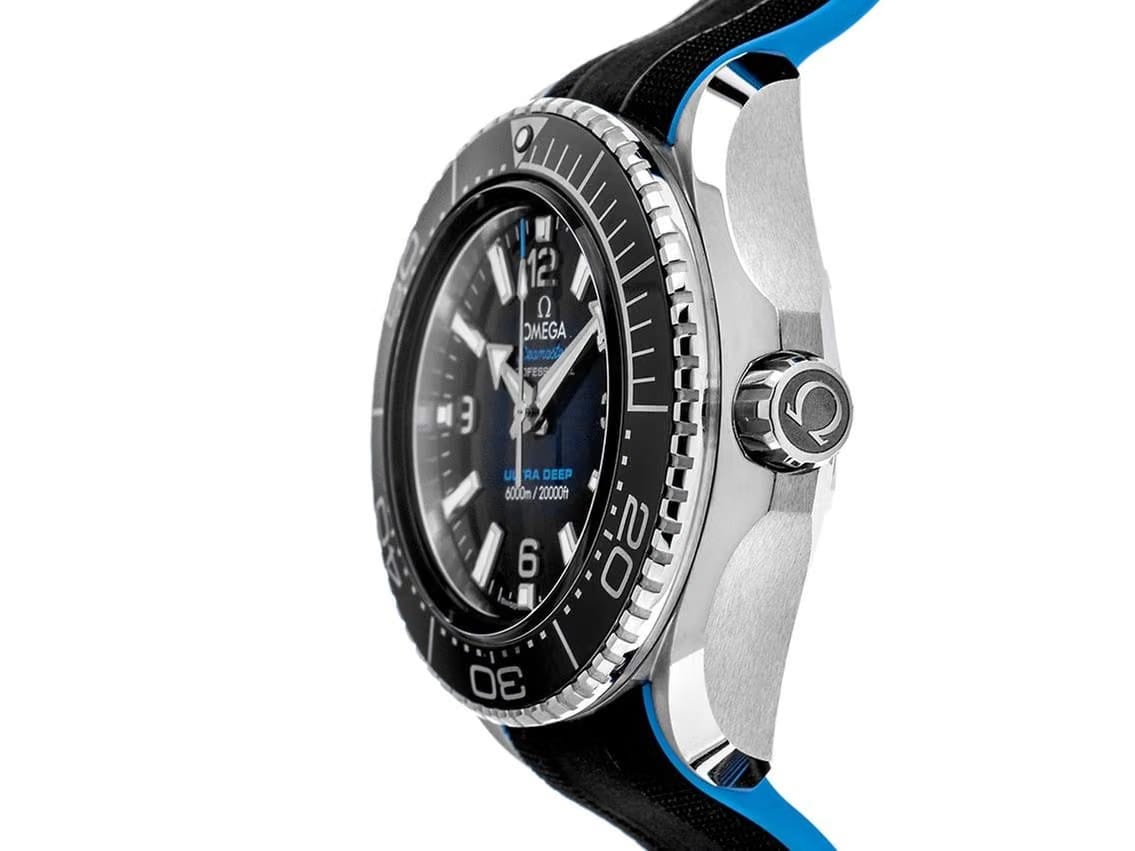 Omega Seamaster Ultra Deep 6000 MPlanet Ocean Ref.215.32.46.21.03.001 2023 Full Set Ungetragen Seamaster Planet Ocean Ultra Deep 6000 M Master Chronometer