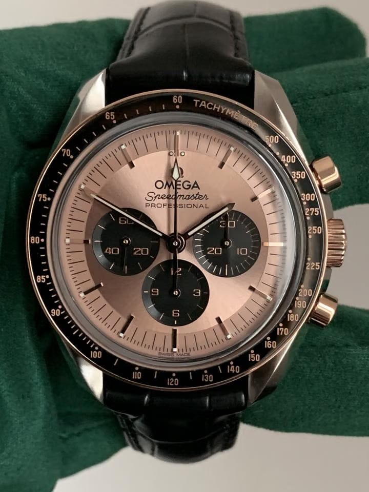 Omega Speedmaster Professional Moonwatch Sedna gold 18 KT Full Set 2024 NEW