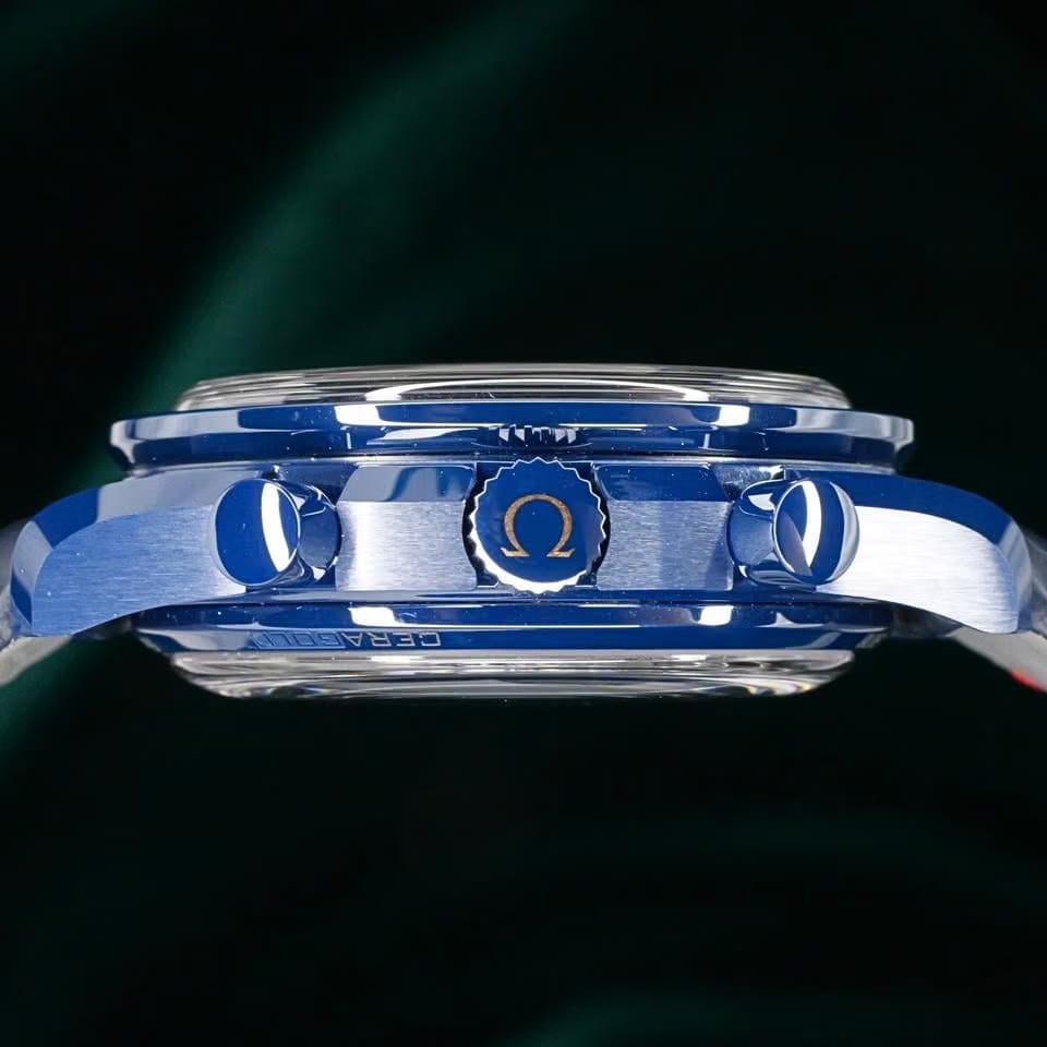 Omega Speedmaster Moonphase MINT COMPLETE SET Speedmaster Moonphase "Blue Side of the Moon" 304.93.44.52.03.002