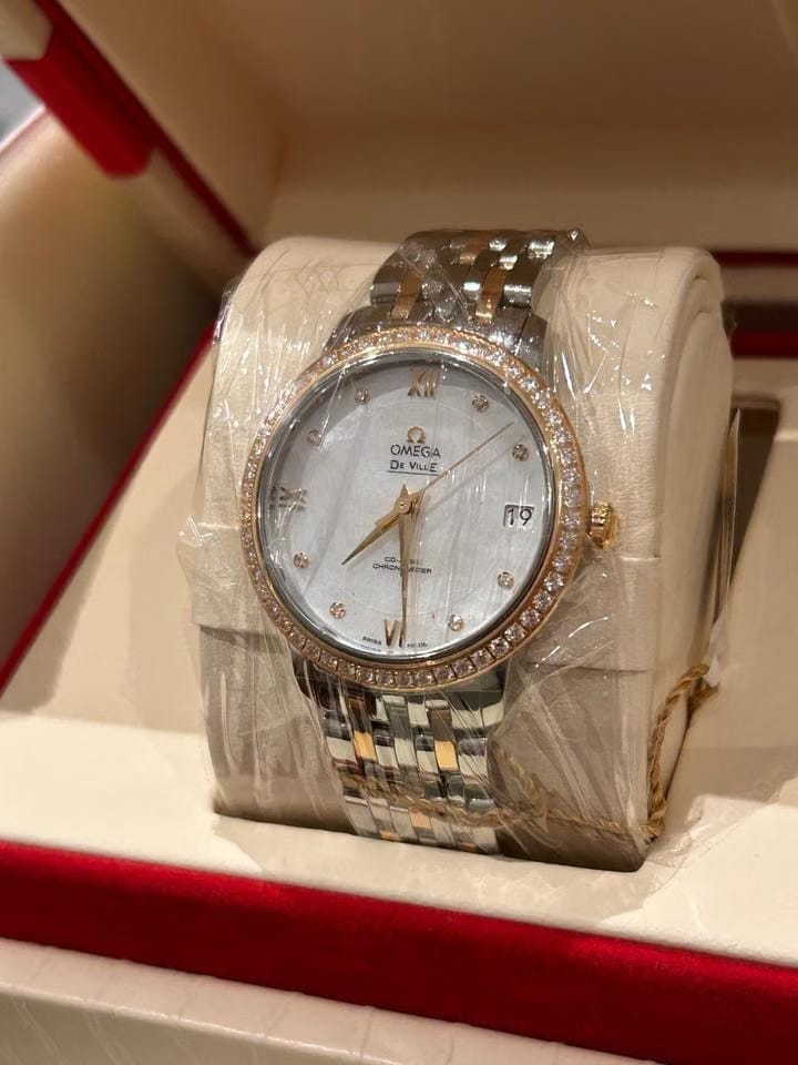 Omega De Ville Prestige Co-axial 2022 - Like New - Full Set