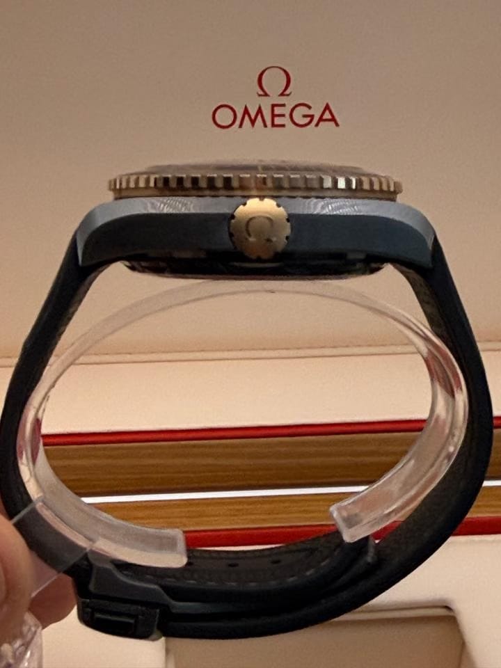 Omega Seamaster Planet Ocean Mint. Ceramic sedna gold. Collectors watch.