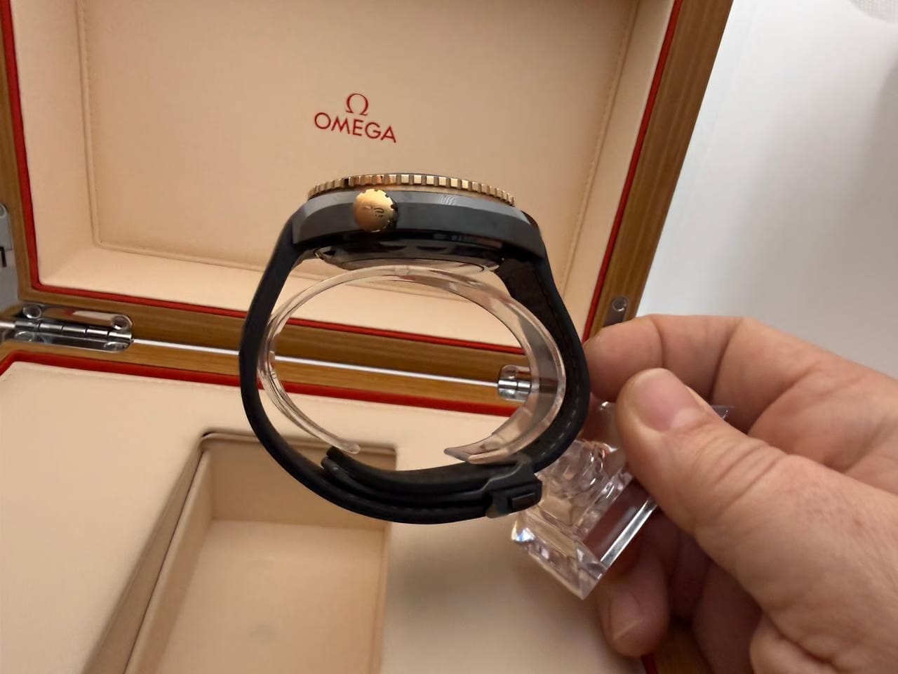Omega Seamaster Planet Ocean Mint. Ceramic sedna gold. Collectors watch.