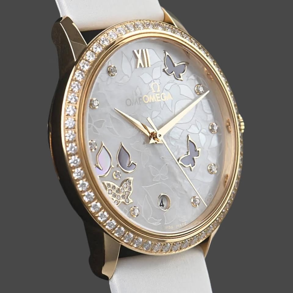 Omega De Ville Prestige Yellow gold / 36.8 mm / Box&Papers / 424.57.37.20.55.001