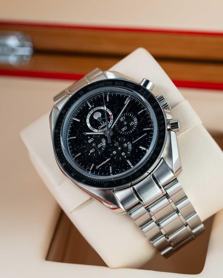 Omega Speedmaster Moonphase311.30.44.32.01.001 - 2020