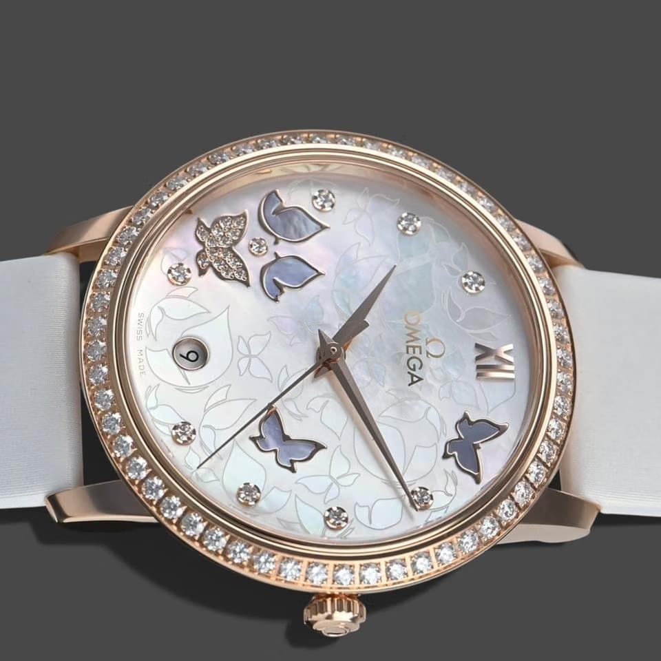 Omega De Ville Prestige Red gold / 36.8 mm / Box&Papers / 424.57.37.20.55.003
