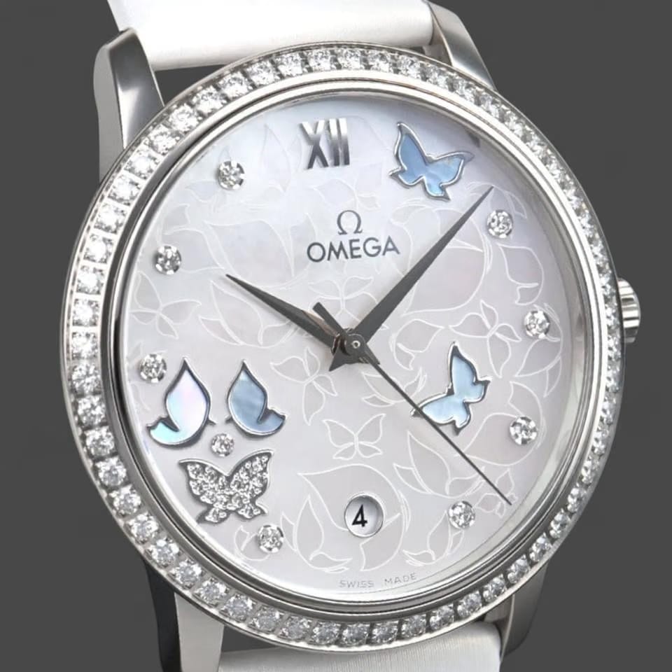 Omega De Ville Prestige Butterfly / Diamonds / White gold / 36.8 mm / 424.57.37.20.55.002