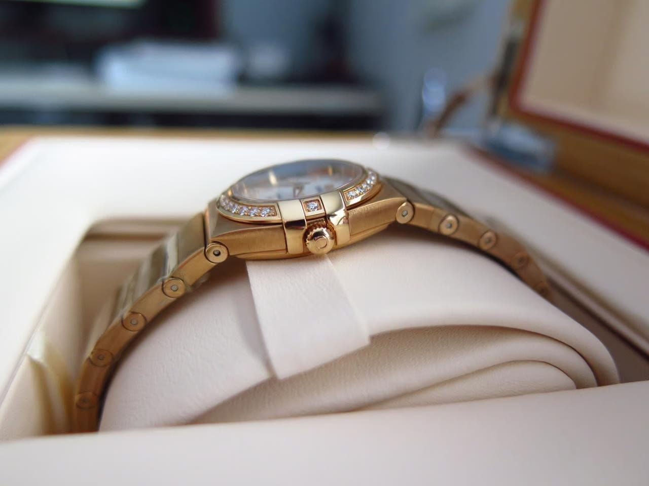 Omega Constellation Quartz Solid 18k Red Gold Factory diamond bezel/markers MOP dial