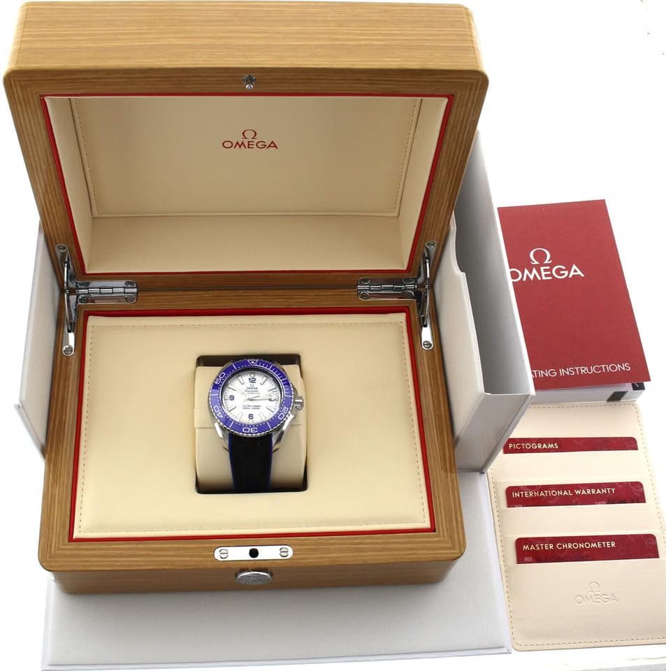 Omega Seamaster Ultra Deep 6000 MProfessional Planet Ocean Ultra Deep Ref. 215.32.46.21.04.001