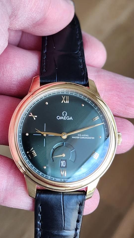 Omega De Ville Prestige Co-Axial Master Chronometer Small seconds 41mm NEW 434.53.41.21.10.001 Green Dial Solid Yellow Gold NEW UNWORN