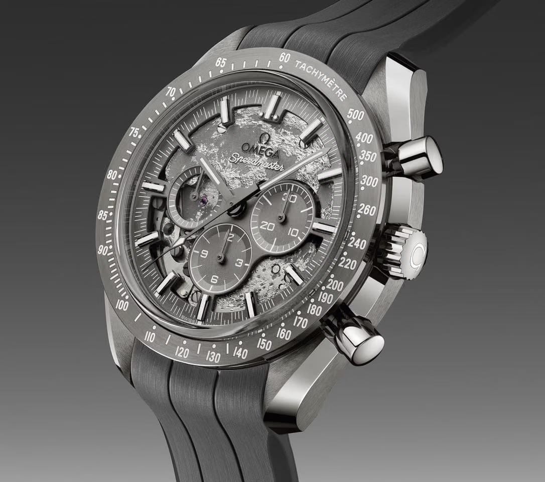 Omega Speedmaster NEW 2025 Dark Side Of The Moon Speedmaster Grey Skeleton Rubber 310.92.44.50.06.002