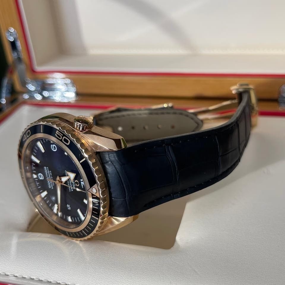 Omega Seamaster Planet Ocean Fully serviced by Omega with a new black alligator strap