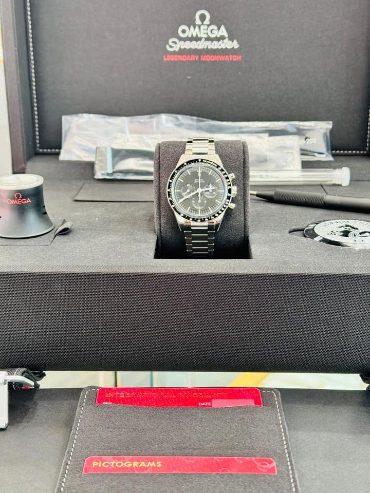 Omega Speedmaster Professional Moonwatch Ed White 311.30.40.30.01.001 Box & Papers Unworn 2023