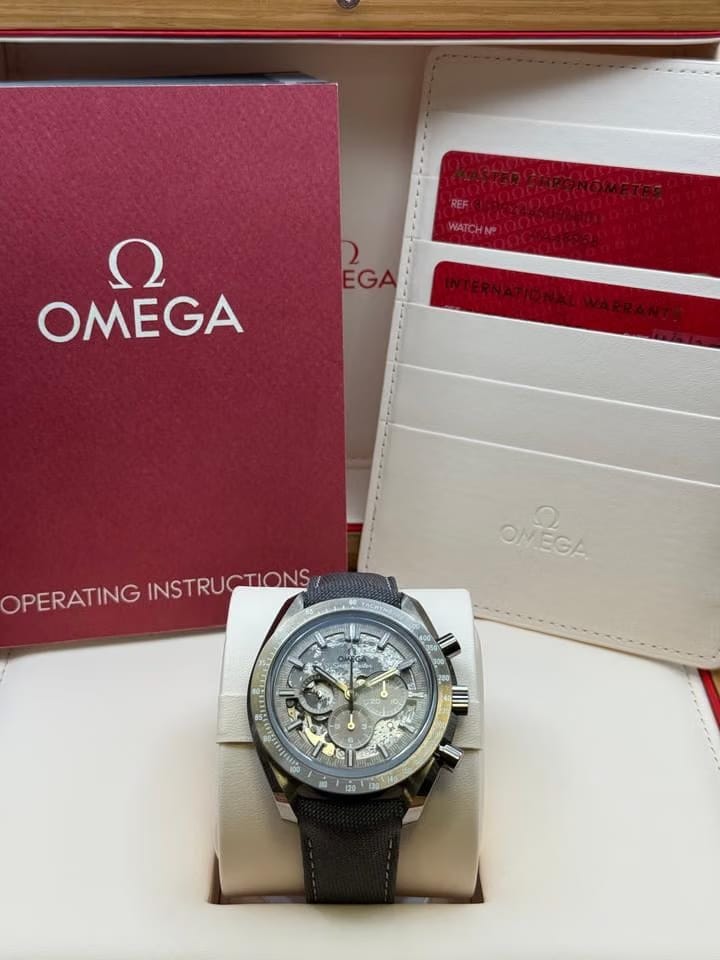 Omega Speedmaster Side Of The Moon Speedmaster Dark SPECIAL EDITION