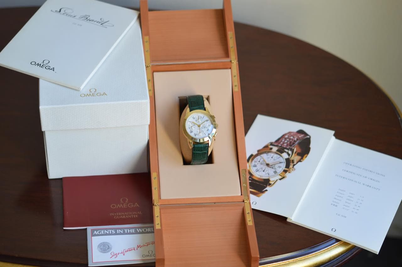 Omega Louis Brandt Chronograph Automatic 18 K Yellow Gold Full Set NOS