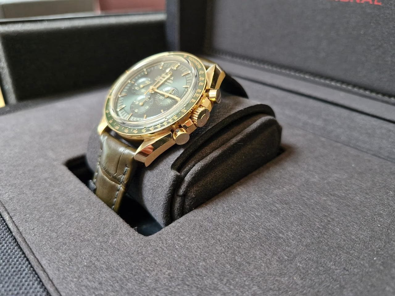 Omega Speedmaster Professional Moonwatch New and unworn 18k Moonshine yellow Gold