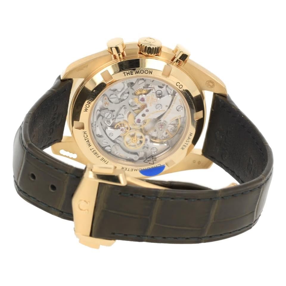 Omega Speedmaster Professional Moonwatch Yellow Gold Green dial Ref. 310.63.42.50.10.001 – 2025 – Full Set