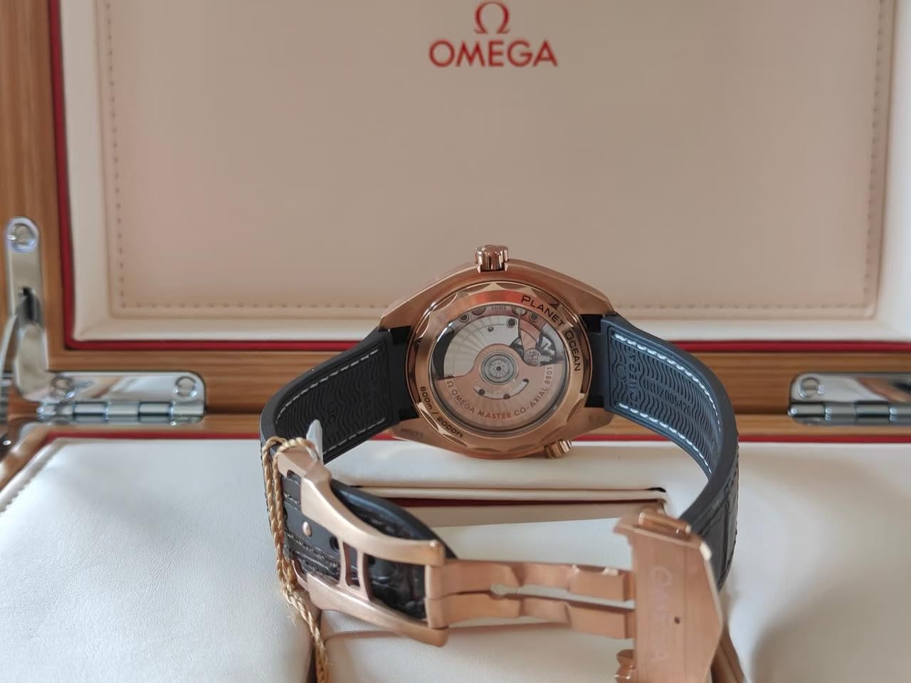 Omega Seamaster Planet Ocean Co-axial Master Seamaster Planet Ocean 600 M 39.5 mm