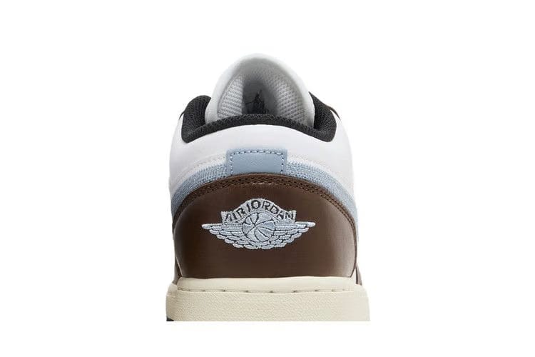 AIR JORDAN 1 LOW GS MOCHA BLUE Grey