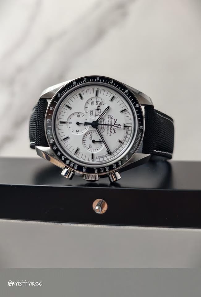 Omega Speedmaster Professional Moonwatch Snoopy Apollo