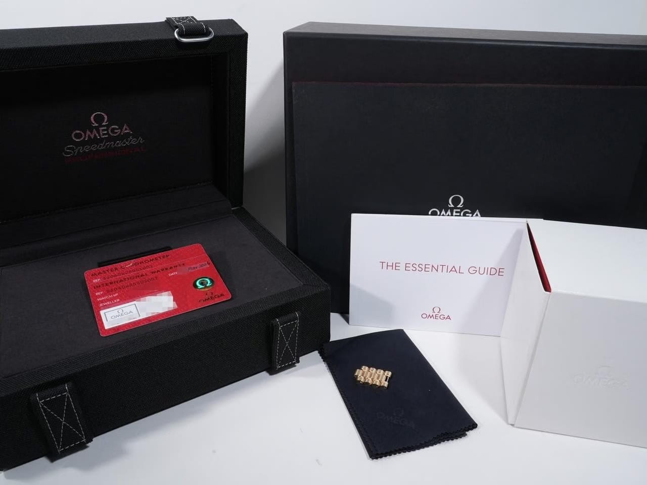 Omega Speedmaster Professional Moonwatch310.60.42.50.01.002 2026 Yellow gold Like new & unworn