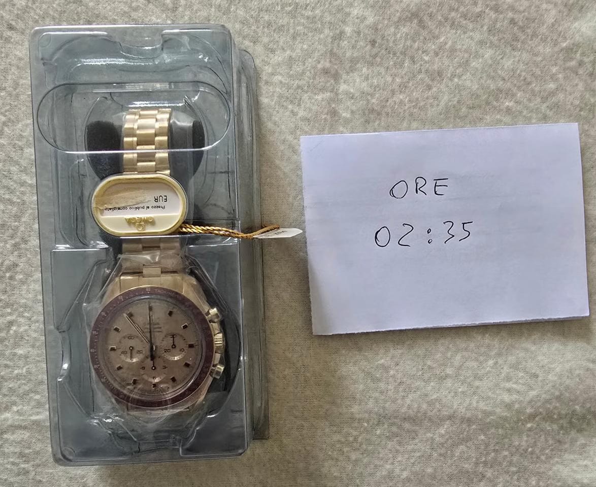 Omega Speedmaster Apollo 11 - L.E. 50th - Full Set - Never Worn - All Films