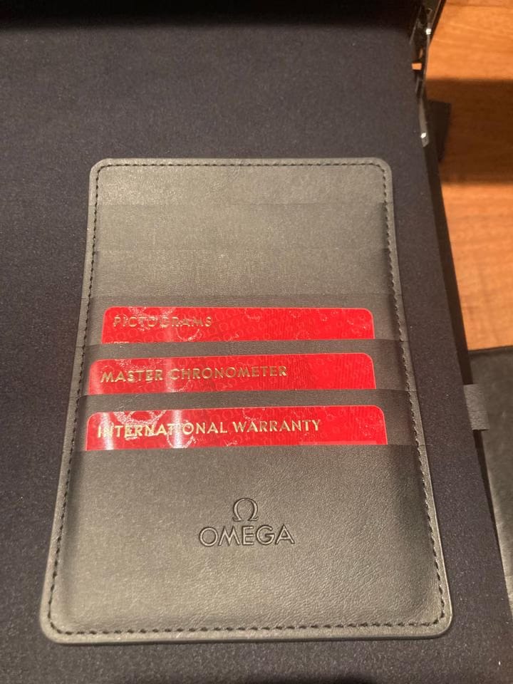 Omega Seamaster Diver 300 MJames Bond 007 Platin 50 Stück