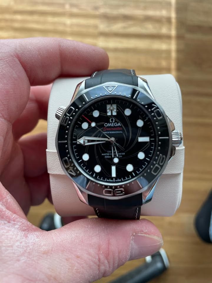 Omega Seamaster Diver 300 MJames Bond PLATIN Numbered Edition