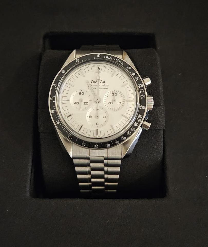 Omega Speedmaster Professional Moonwatch Co-Axial Master Chronometer OMEGA SPEEDMASTER MOONWATCH WHITE GOLD CANOPUS COMPLETE SET