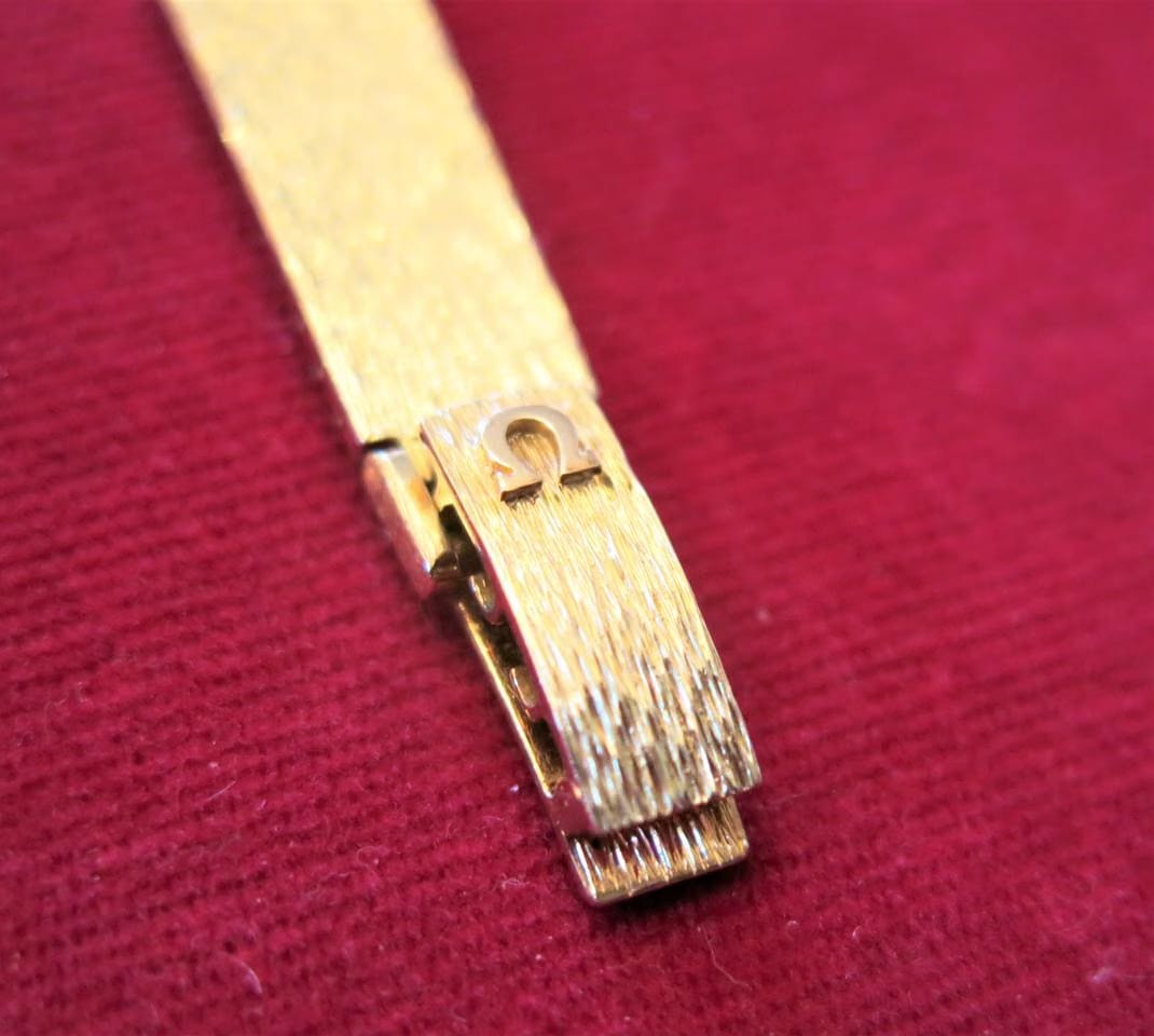 Omega Lady dresswatch gold with diamonda