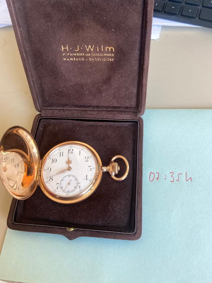 Omega Savonette Taschenuhr Seltene antike Omega Savonette-Taschenuhr 585 Gold H J WILM