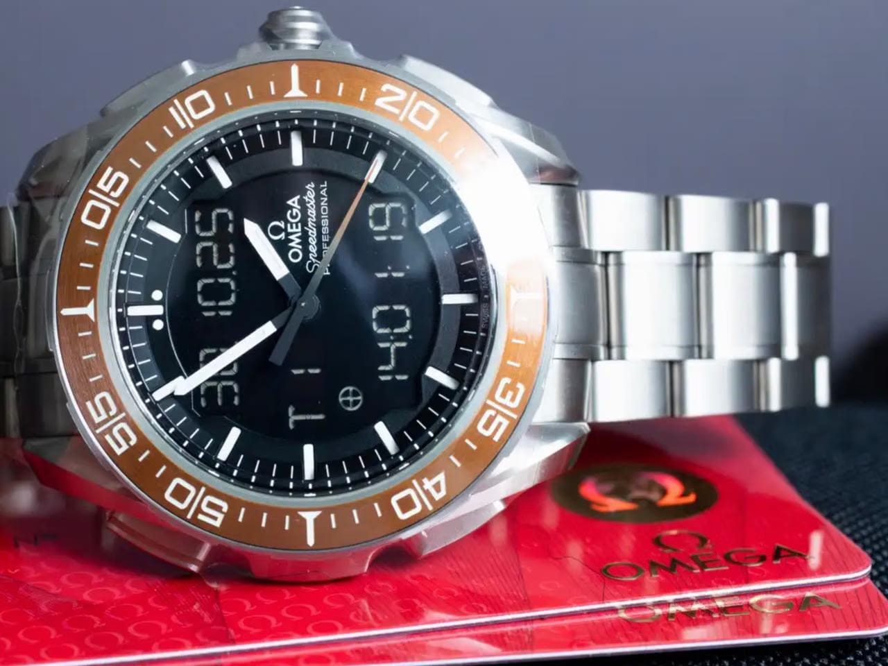 Omega319.90.45.79.01.003 Original box and papers