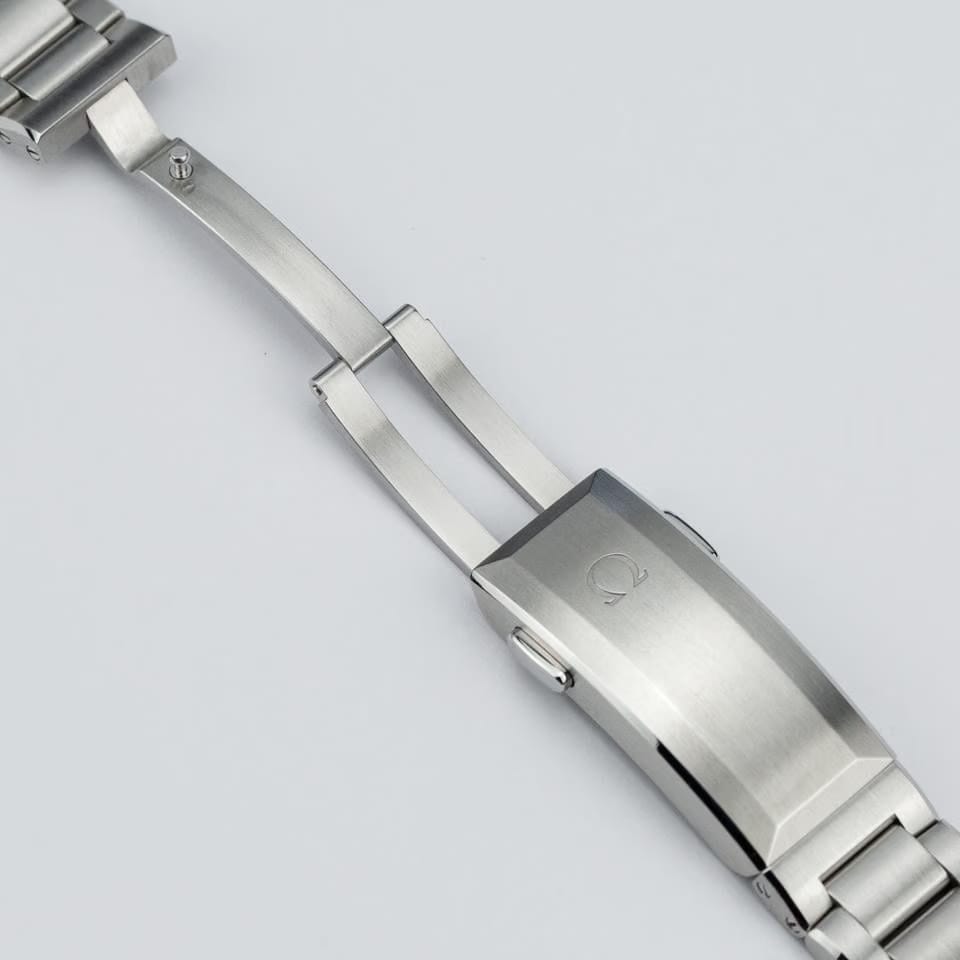 Omega Seamaster Planet Ocean Ultra Deep 6000 M O-Megasteel - The Pinnacle of Deep-Sea Exploration