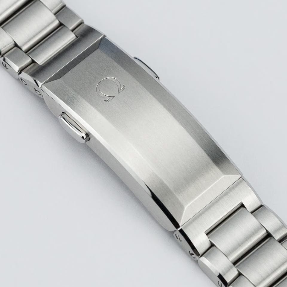 Omega Seamaster Planet Ocean Ultra Deep 6000 M O-Megasteel - The Pinnacle of Deep-Sea Exploration